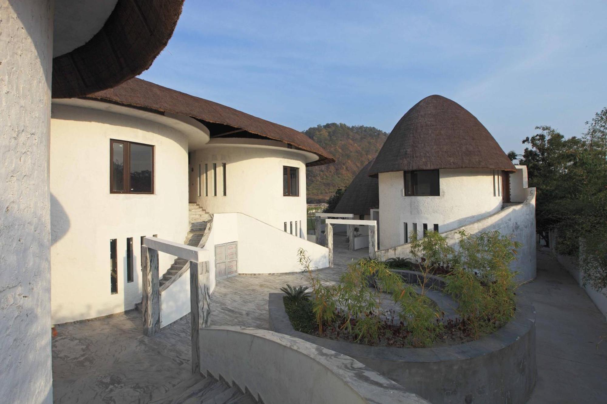 Lemon Tree Premier, Corbett Hotel Rámnagar Kültér fotó