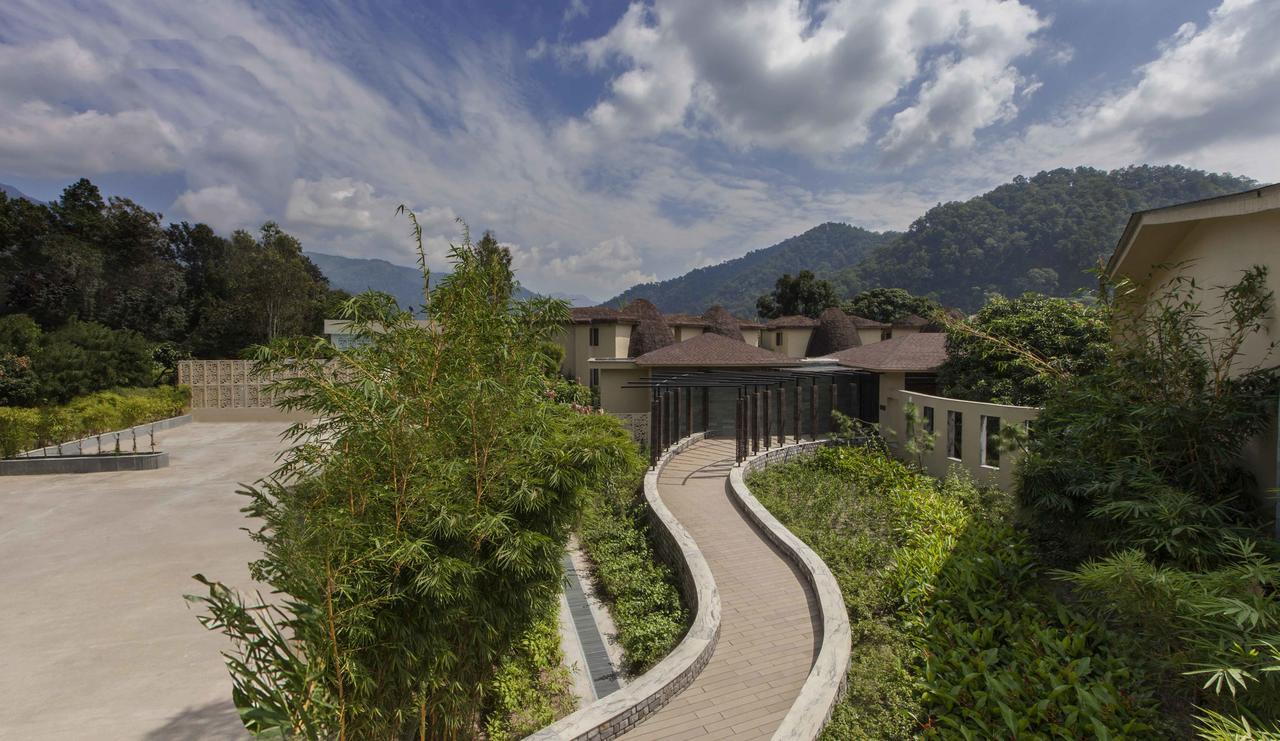 Lemon Tree Premier, Corbett Hotel Rámnagar Kültér fotó